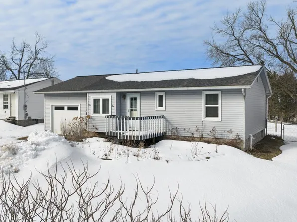 204 Winfield Ave, Petoskey, MI 49770