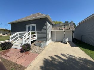 460 N Dakota Ave, Corsica, SD 57328