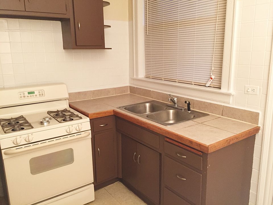 2nd image of 7803 S Constance Ave