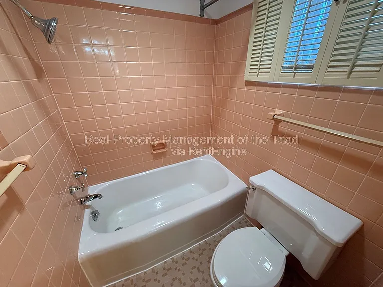 1507 Pinehurst Dr — Photo 5