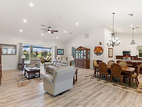 4th image of 18013 greenwood DR