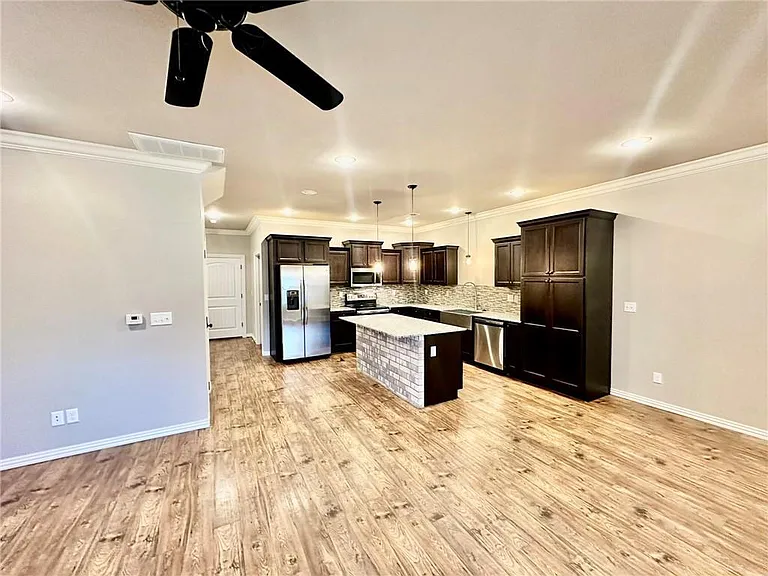 186 Old Farmington Rd — Photo 20
