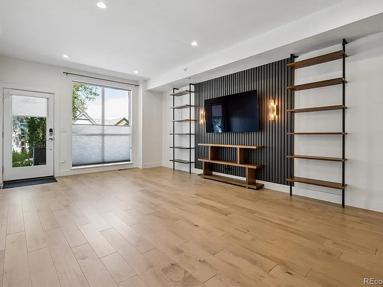 230 Inca St — Photo 5