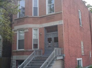 2825 W Walnut St #2, Chicago, IL 60612