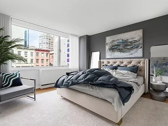 5th image of 200 E 11th St APT 1001