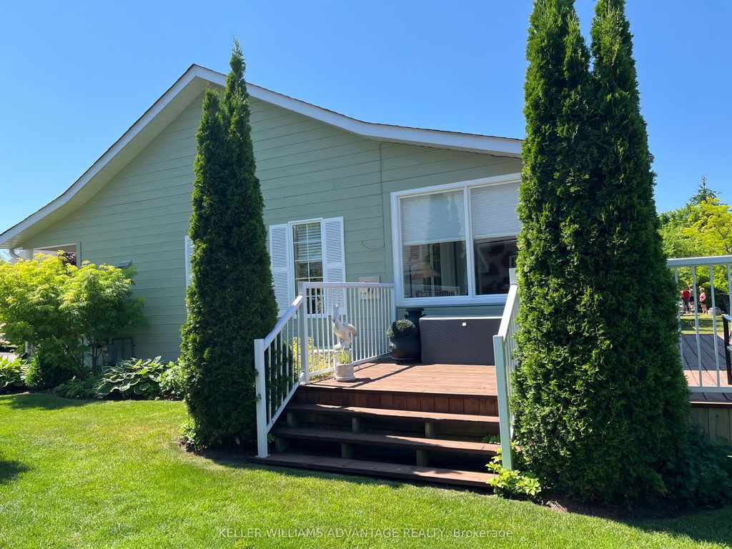 48 Madawaska Trl, Wasaga Beach, ON - View 4
