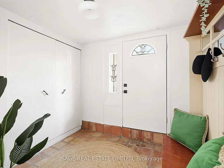 130 Neville Park Blvd — Photo 21