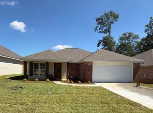 19 Jackson Square Dr, Hattiesburg, MS 39402
