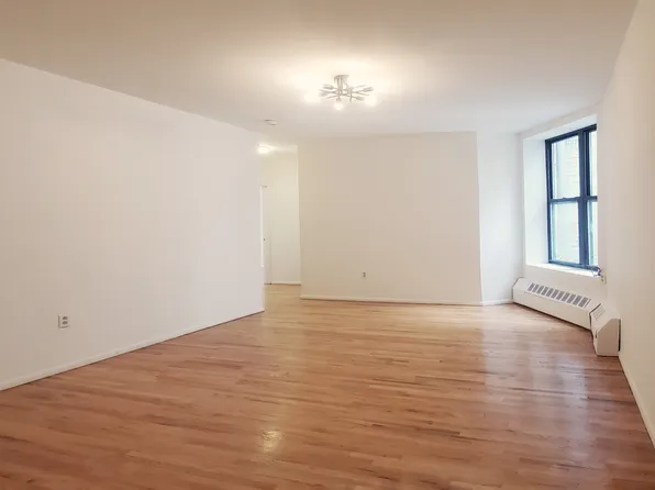 306 W 51st St APT 3D, New York, NY 10019