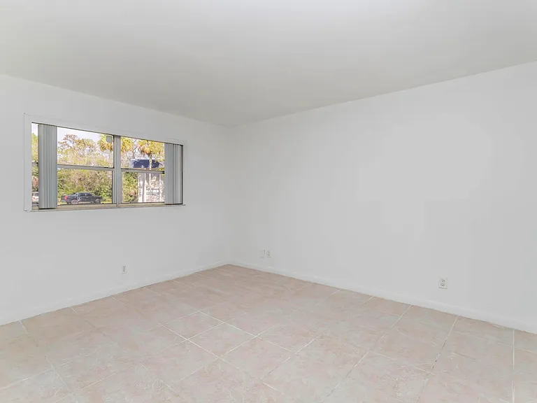 7900 Fairview Dr #105 — Photo 7