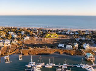 37 9th St W, Folly Beach, SC 29439