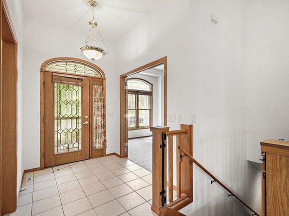 5th image of 3000 Stamford Pl