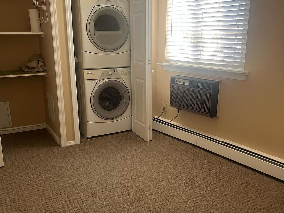 1st image of 499 Logan Ave #3