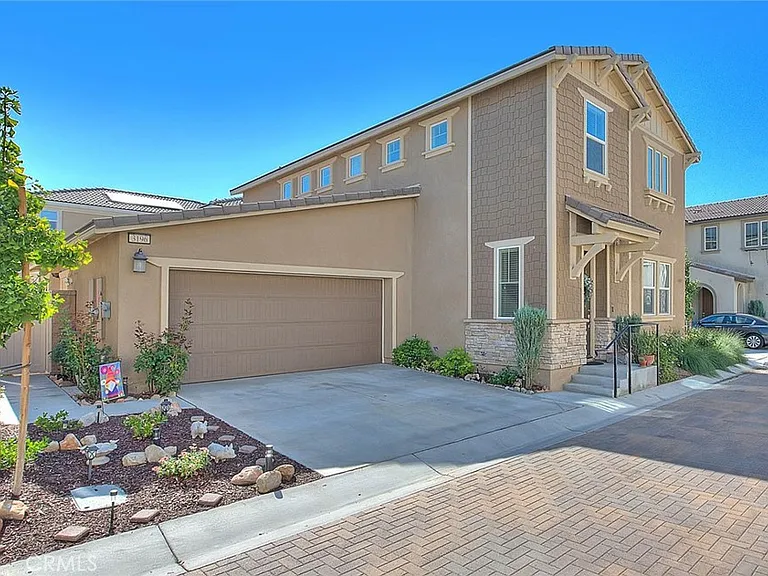 3196 E Olympic Dr — Photo 1