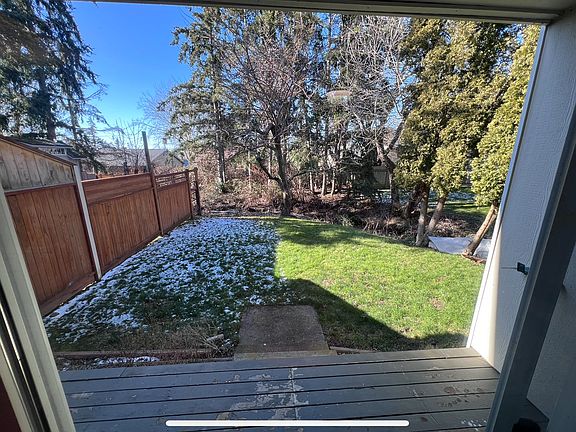 3rd image of 2519 Superior St Unit 2