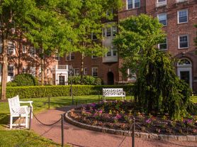 The Highlands Rye, 2 Bedroom with Washer-Dryer