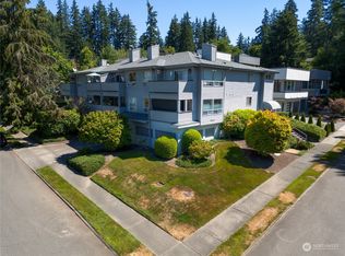 10304 NE 189th St, Bothell, WA 98011