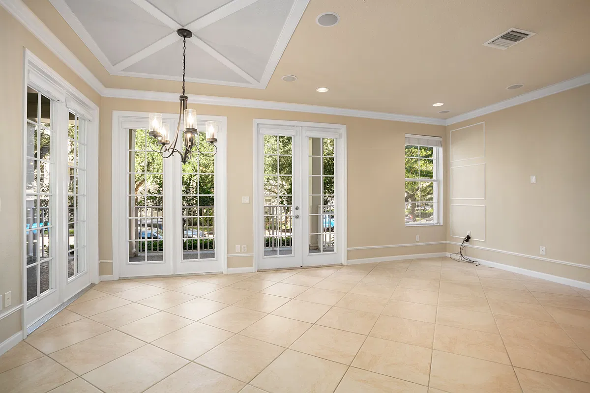 3 bed, 1443 sqft, $3,350 — Photo 3