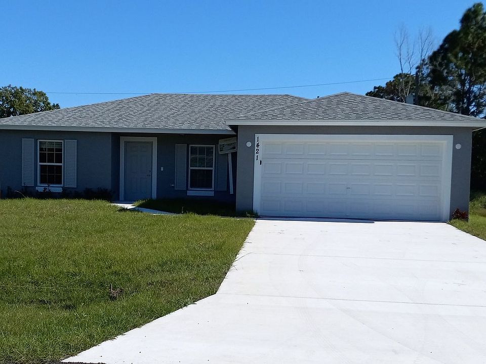 1st image of 1421 SW Hibiscus St