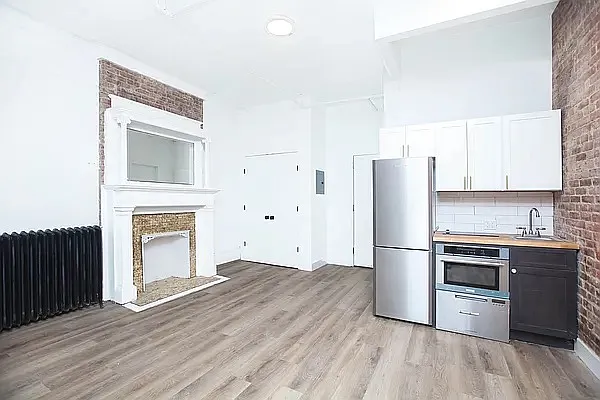 Building Photo - 550 W 149th St #4F