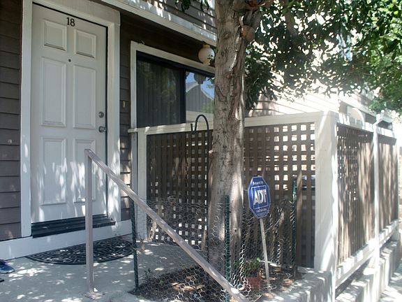3rd image of 15135 Nordhoff St Unit 18