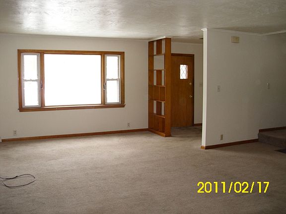 5th image of 1031 E Lovejoy St