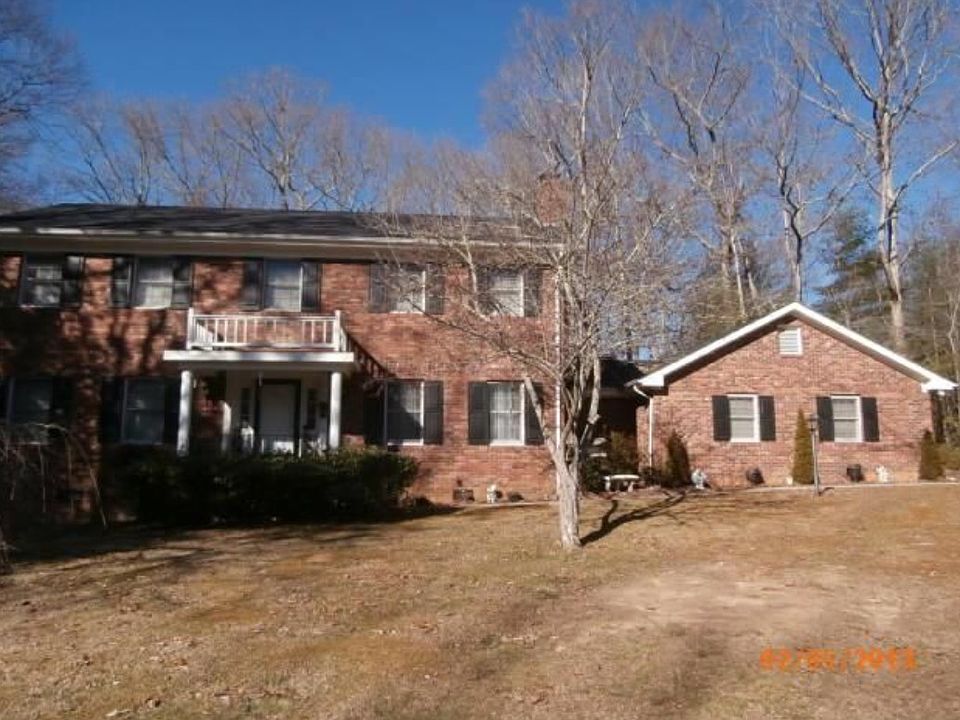 2nd image of 105 Robin Crest Dr