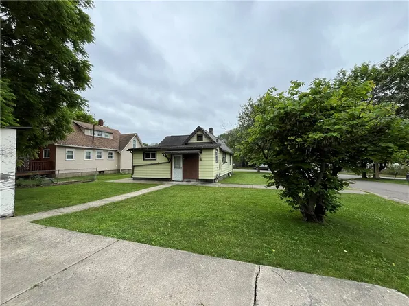 163 Wardell St, Corning, NY 14830