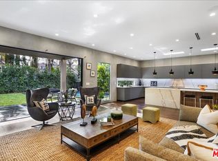 15024 Hesby St, Sherman Oaks, CA 91403