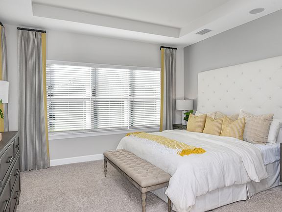 5th image of 5241 Savino Cir