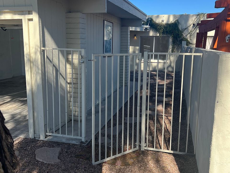 1st image of 4746 W Palmaire Ave