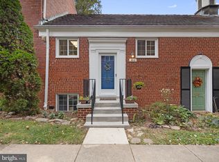 3513 Martha Custis Dr, Alexandria, VA 22302
