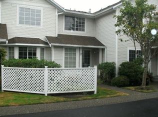 18545 Linden Ave N APT 12, Shoreline, WA 98133