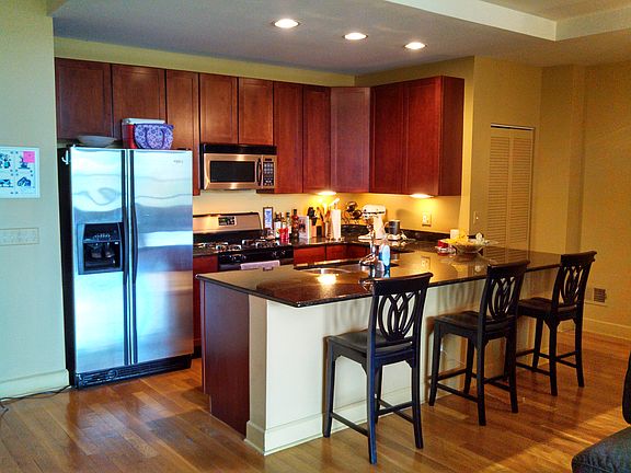 5th image of 2700 W Belmont Ave Unit 306