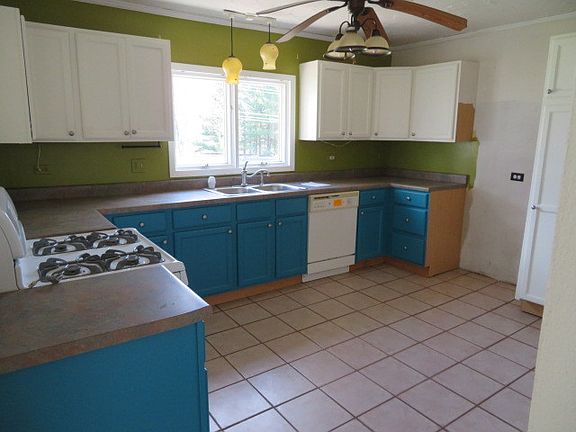 3rd image of 38436 N Spitz Dr