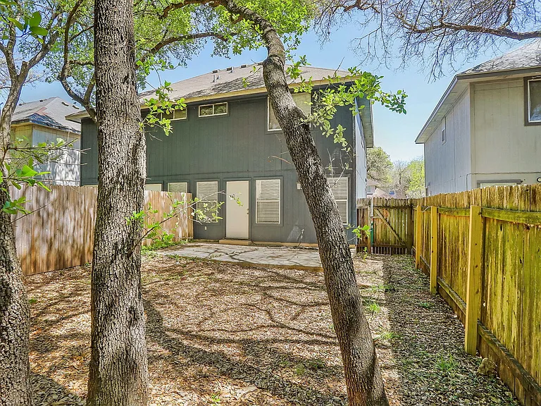 9614 Nightjar Dr #B — Photo 37