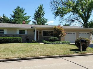 87 Susan Dr, Saint Charles, MO 63301