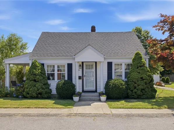 26 Crandall Ct, Warwick, RI 02889