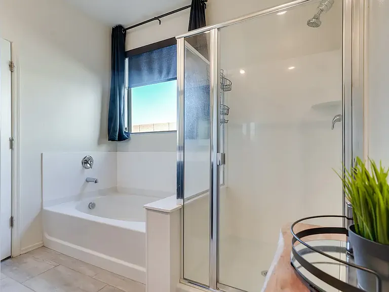 12525 W Palmaire Ave — Photo 10
