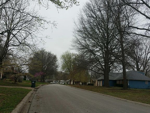 4th image of 6828 Englewood Ave