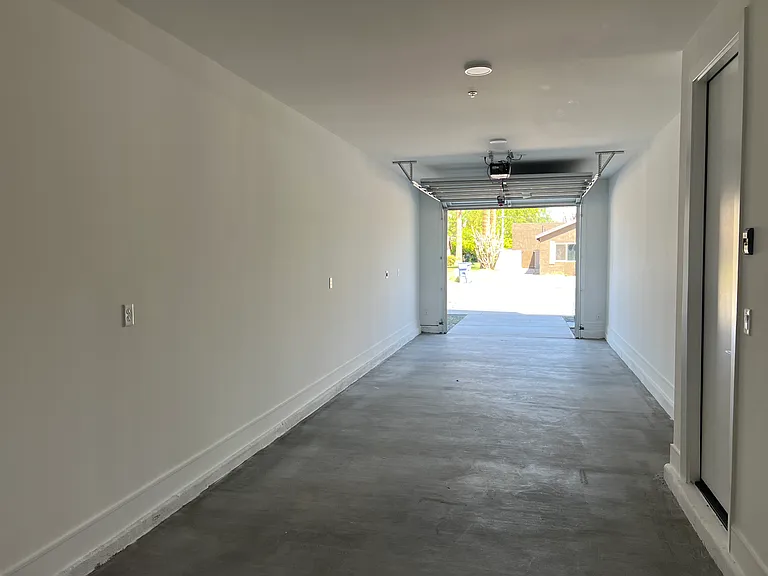 Pasadena Townhomes — Photo 31