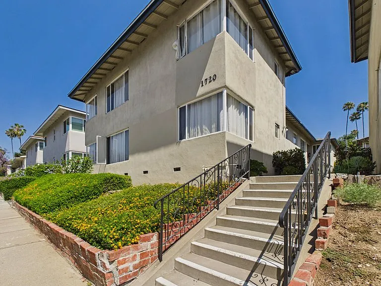 1720 Grevelia St #H — Photo 13