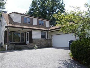 1st image of 23824 Glenhill Dr
