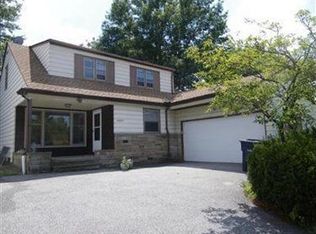 23824 Glenhill Dr, Beachwood, OH