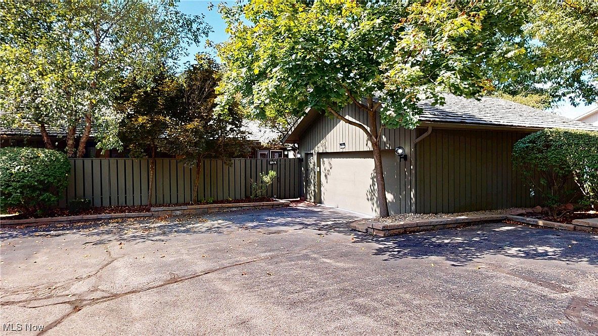 504-9 Concord Downs Cir