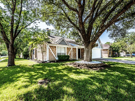 2nd image of 21327 Highland Knolls Dr