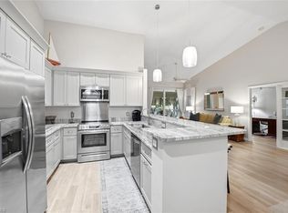 6810 Huntington Lakes CIR #202, NAPLES, FL 34119