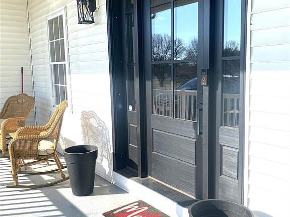 3rd image of 2204 Stonebrook