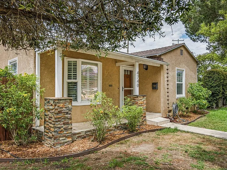 4740 W Mountain View Dr — Photo 3
