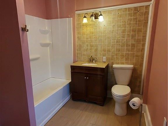 5th image of 4700 Vitullo Dr